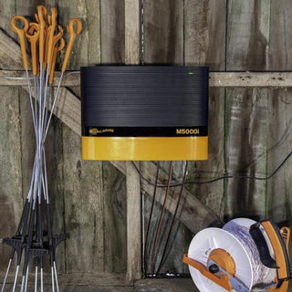i Series M5000i electric fence energizer - Mains (230V) - Lands End B.V.