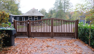 Baron Gate - hardwood