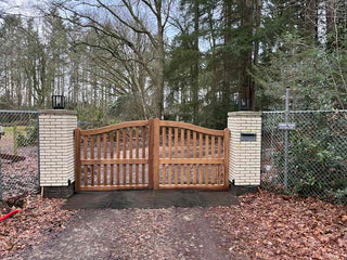 Barones Gate - hardwood